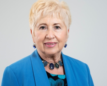 Dr. Adriana Zeevi